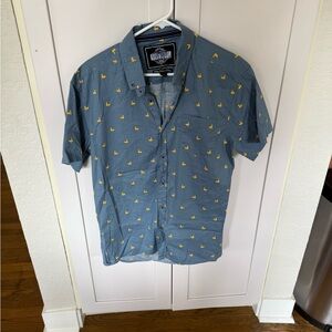 Men’s Blue Duck Pattern Short Sleeve Buttonsown Shirt